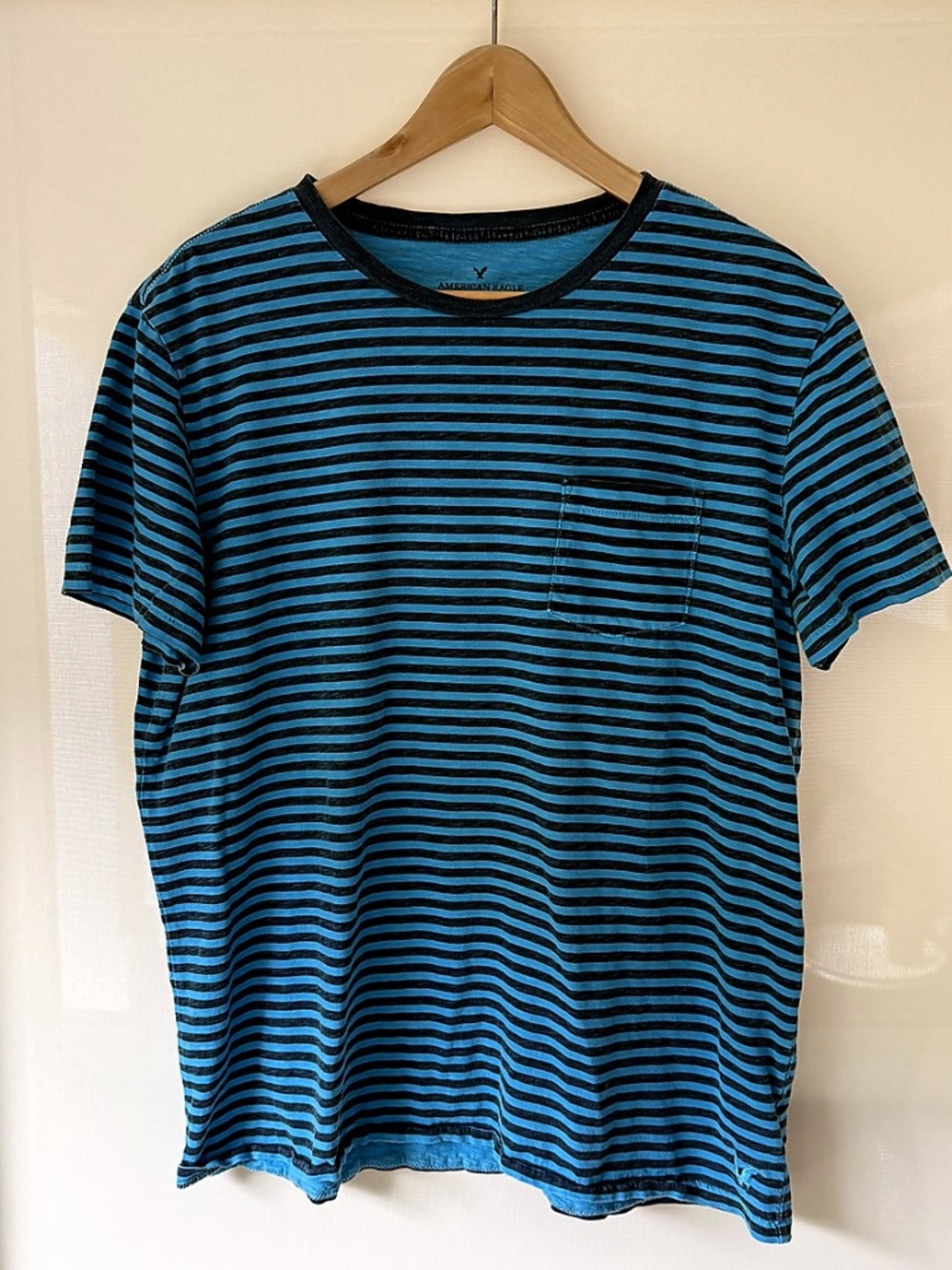 American Eagle Outfitters Blue & Black Striped Pocket Tee Size Large